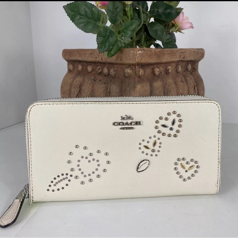 Coach Heart Bandana Rivets wallet Crossgrain leather - Picture 2 of 9